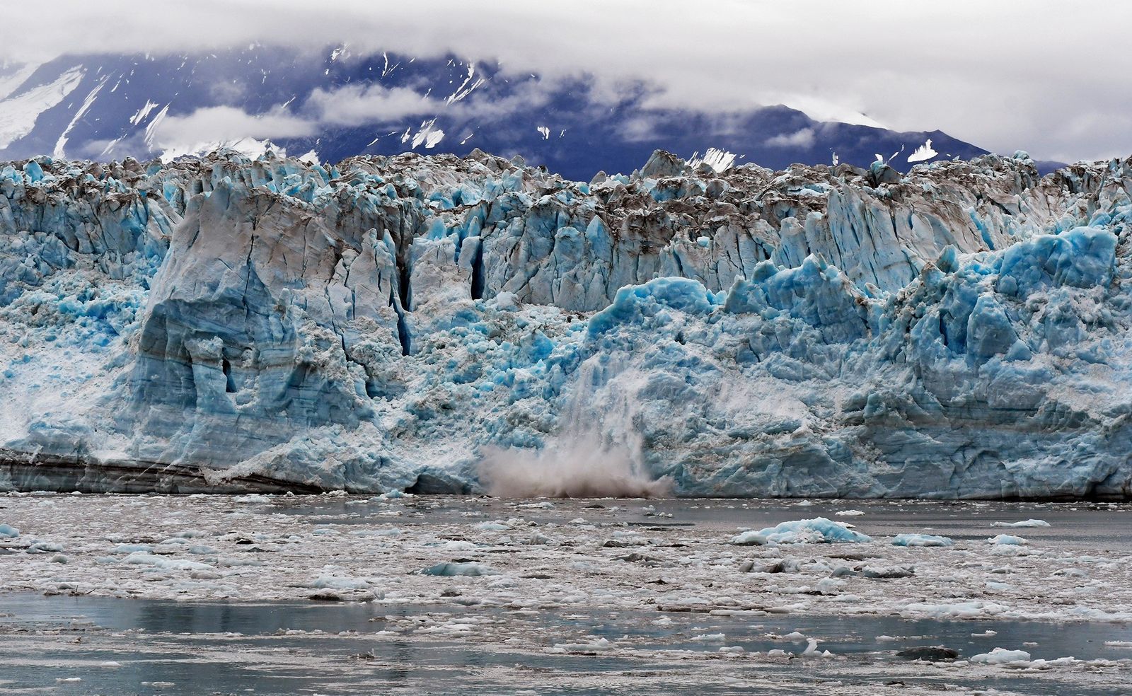 Foto de un glaciar en Alaska