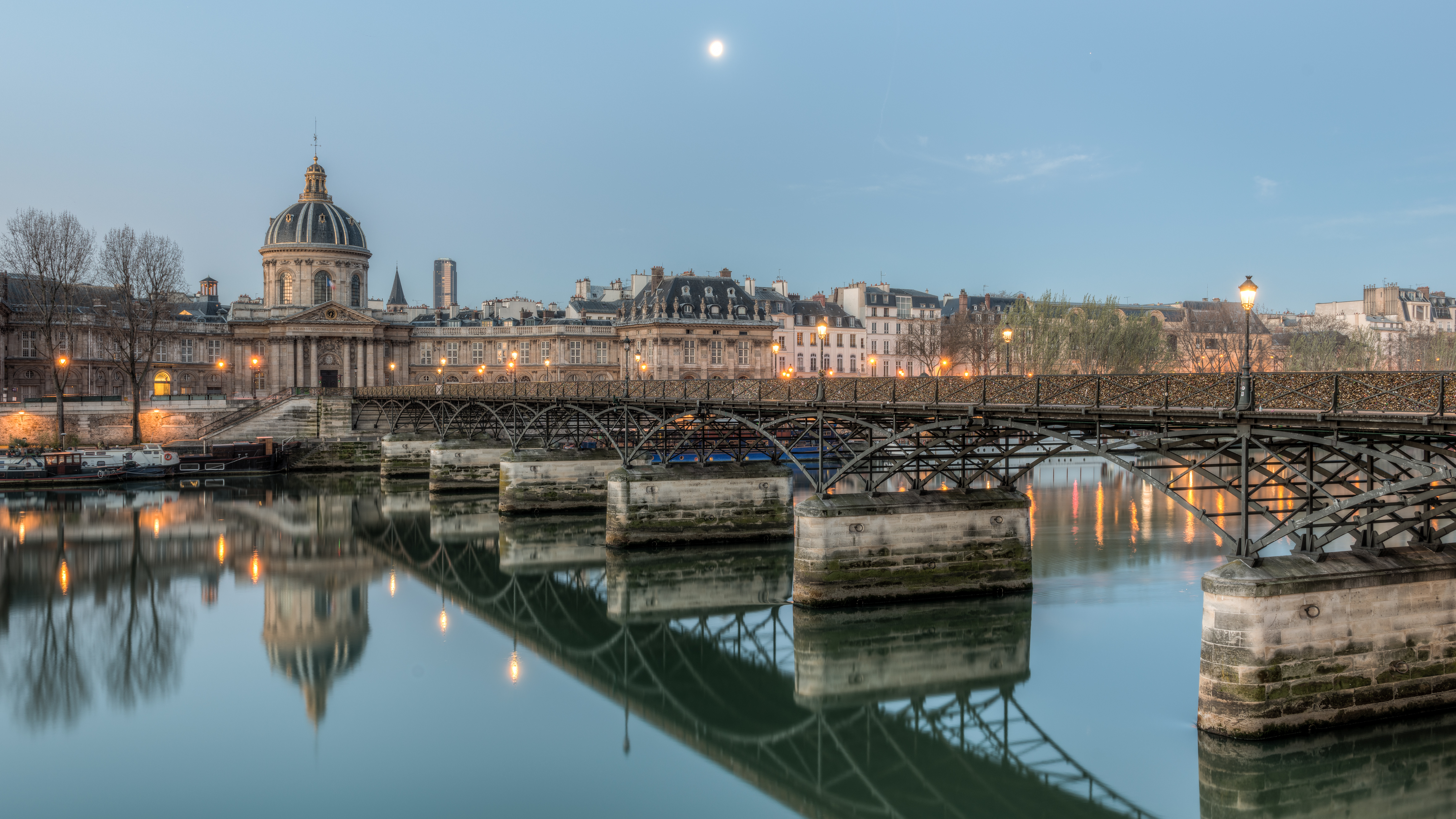 Puente Pont des Arts en París